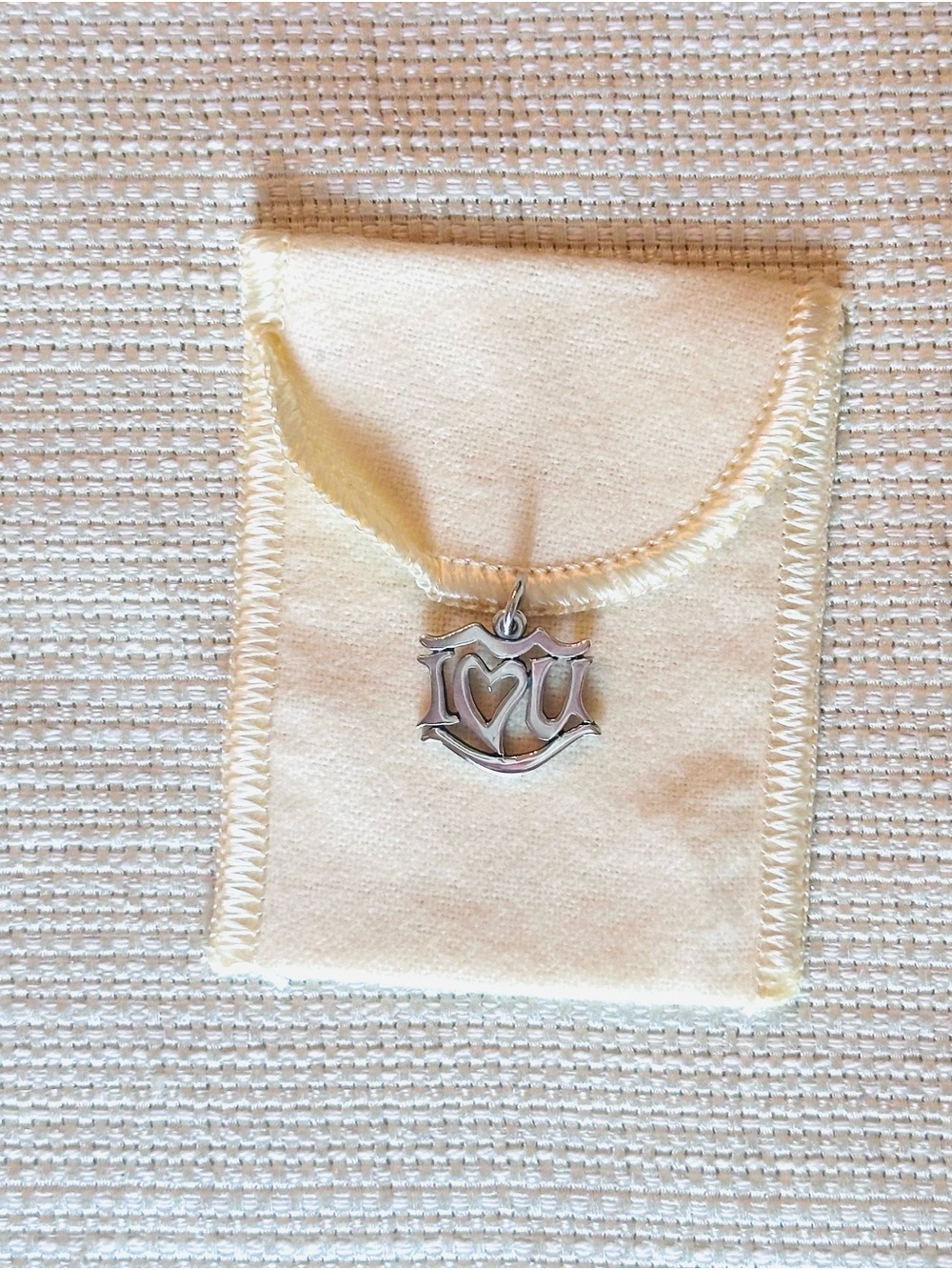 James Avery Silver I 🖤 U Pendant